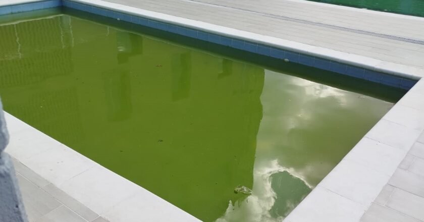 Veeduría Ciudadana denuncia cierre y deterioro de piscina en La Estrella: Millonaria obra en entredicho