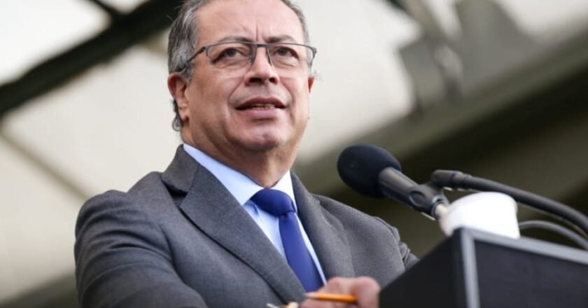 CNE pospone votación sobre cargos contra Petro por presunta financiación irregular de campaña