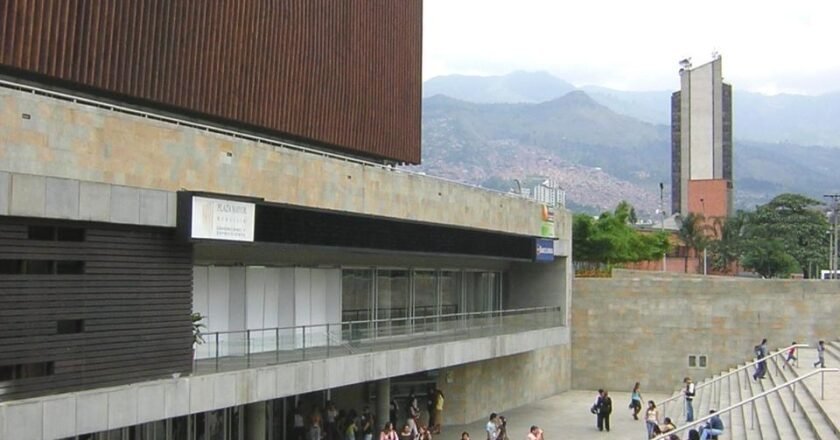DAPRE no renueva contrato con Plaza Mayor en medio de tensiones entre Petro y Fico