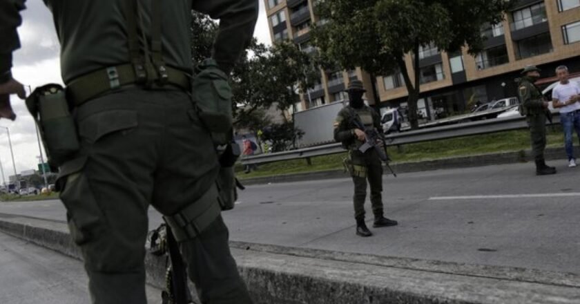 ¿Qué implica una posible conmoción interior para la crisis en el Catatumbo? El Gobierno analiza medidas excepcionales