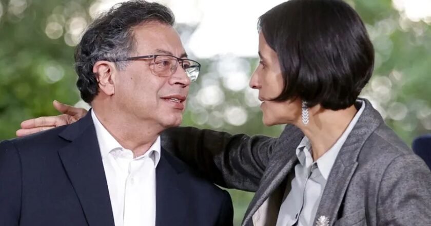 ¡Sacudón en el Gobierno! Ministra Susana Muhamad renuncia tras polémica por nombramiento de Benedetti