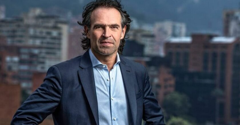 Fico Gutiérrez enfrenta cifras preocupantes: desaprobación crece en Medellín