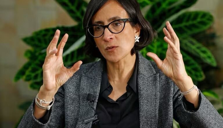 Susana Muhamad regresa al Gobierno: dirigirá el DNP tras fuerte postura frente a Benedetti