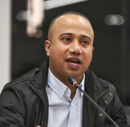 Procuraduría destituye a exfuncionarios de Quintero por presionar donaciones para proyecto político