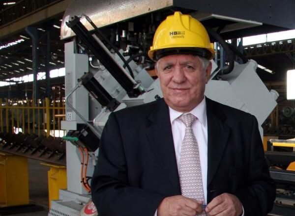 Falleció William Vélez, pionero de los servicios públicos en Colombia