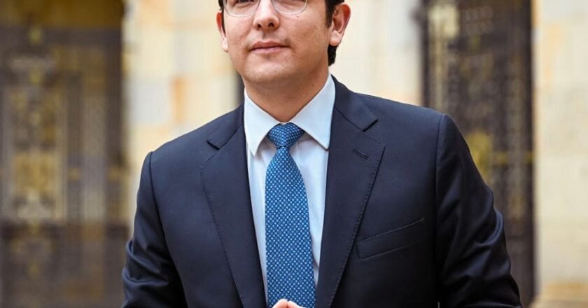 Miguel Uribe sigue en estado crítico: Fundación Santa Fe suspende reportes hasta nuevo aviso