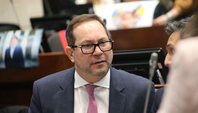 ¿Quién liderará el Congreso en el último año del gobierno Petro? Lidio García asume la presidencia en medio de tensiones