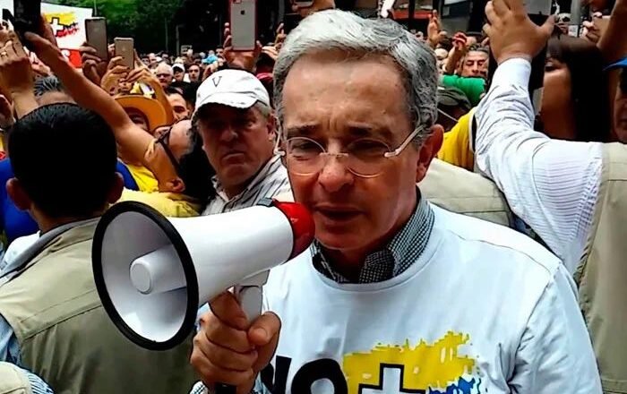 Colombia saldrá a las calles este 7 de agosto: convocan marcha nacional en apoyo a Álvaro Uribe