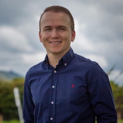 El exalcalde más joven de La Ceja da el salto al Congreso con la coalición Ahora Colombia