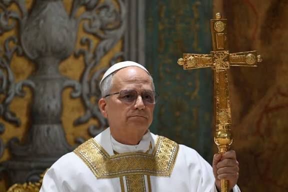 El Papa León XIV pide frenar la guerra en Ucrania: “La OTAN no inició el conflicto, urge abrir caminos de paz”