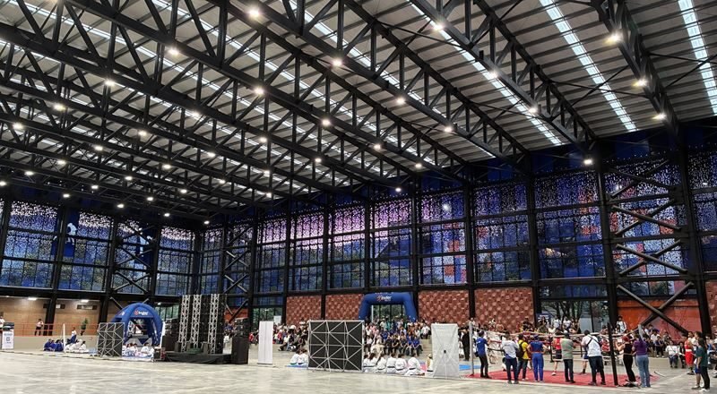 Bello inaugura Coliseo de Combate: una inversión histórica para más de 800 deportistas