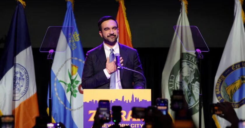 Los demócratas arrasan en las urnas y envían un mensaje de rechazo a Trump en elecciones clave de la costa este