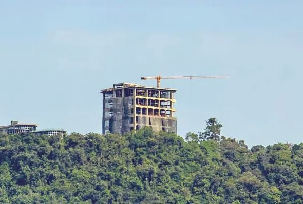 Polémica en Las Palmas: edificio Cuántum divide a la comunidad por su impacto paisajístico mientras Envigado defiende su legalidad