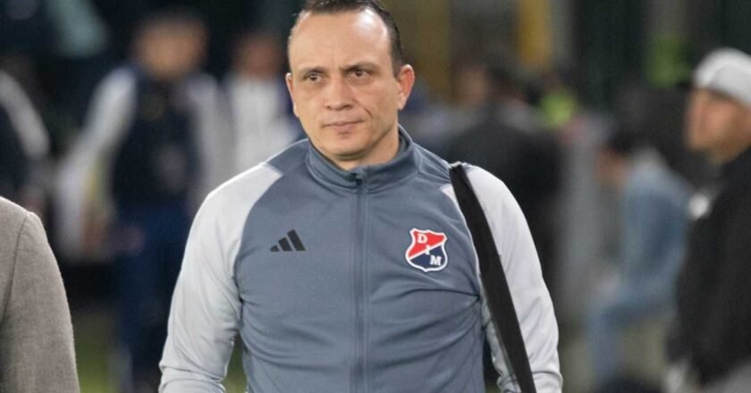 Alejandro Restrepo contra las cuerdas: Medellín se juega el futuro del técnico en medio de su peor arranque