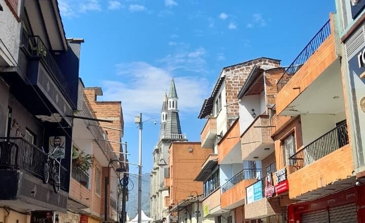 Mujer sicaria habría ejecutado a alias “Cacha” en ataque silencioso en La Estrella