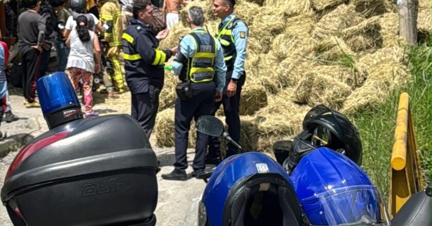 ¿Cuántos más? Otro camión se vuelca en La Bermejala y crece el miedo entre los habitantes