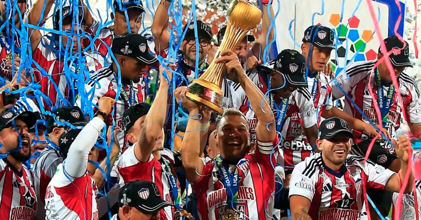 El Atanasio creyó hasta el final, pero Junior resistió y se quedó con la gloria