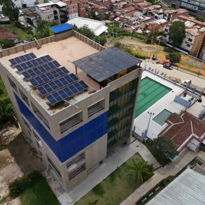 Más de 100 Contratistas del Indere en el limbo